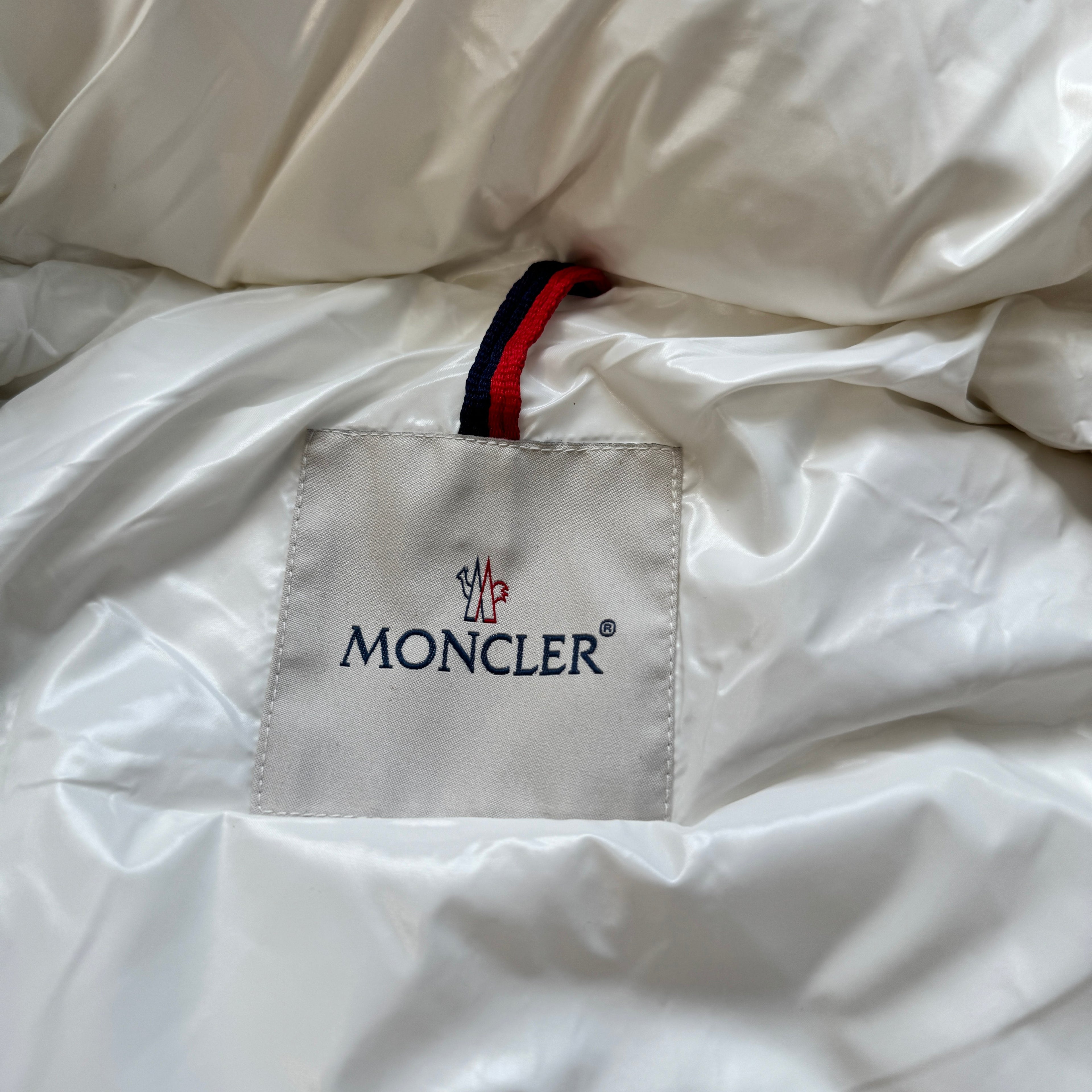 Moncl3r jacket (NFC scannable, size chart last pic) - EestiLeiud