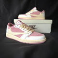 Travis Scott “shy pink” - EestiLeiud